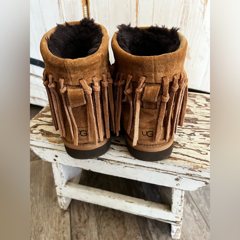 UGG Australia Wynona fringe short boots - Picture 6 of 12